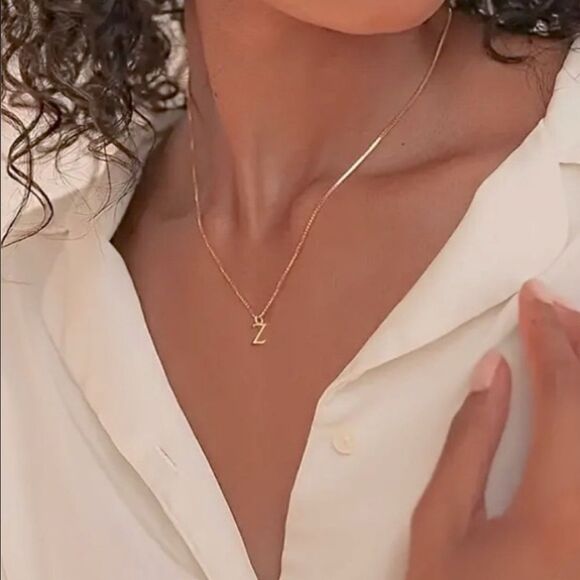 18K Gold Initial Necklace – A-Z Letters | Stainless Steel Box Chain | NWT - Picture 7 of 7